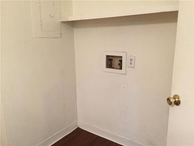 1207 NW 2nd St unit C, Bentonville, AR 72712 - photo 3