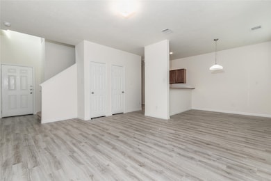 5814 Northern Oak St, Houston, TX 77016 - photo 2