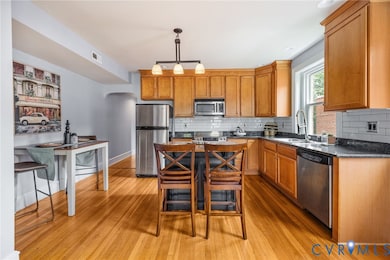 613 Roseneath Rd unit 3, Richmond, VA 23221 - photo 4