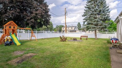 2225 Roy St, Eau Claire, WI 54701 - photo 4