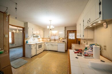 1331 Star Crest Dr, Harrisonburg, VA 22802 - photo 5