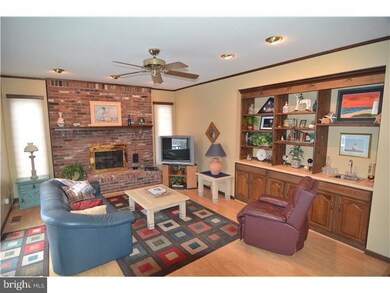 553 Hereford Ln, Mickleton, NJ 08056 - photo 3