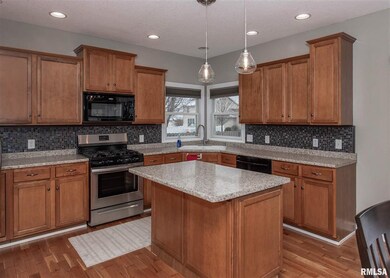 1601 W 68th St, Davenport, IA 52806 - photo 5