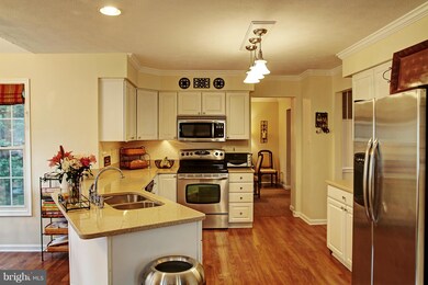 6031 Kennard Ct, Sykesville, MD 21784 - photo 4