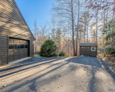 1381 Gristmill Dr, Charlottesville, VA 22902 - photo 3