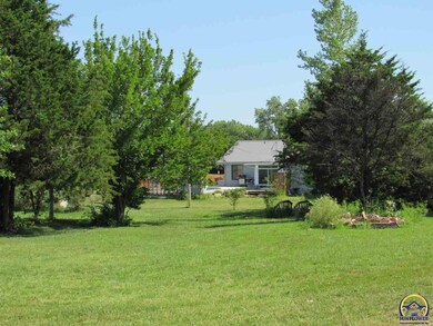 8040 SW 61st St, Topeka, KS 66610 - photo 3