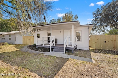 8146 Hammond Blvd, Jacksonville, FL 32220 - photo 2