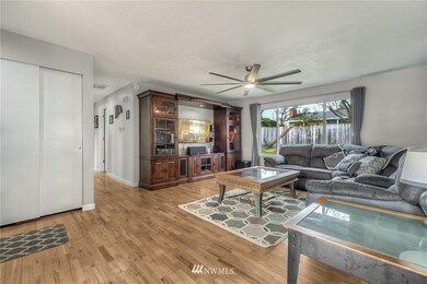 1838 Mckinley St, Enumclaw, WA 98022 - photo 4