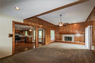 325 SW Marsh Wren St, Lees Summit, MO 64082 - photo 6