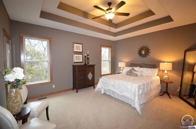 5311 SW Timber Ridge Ln, Topeka, KS 66610 - photo 5