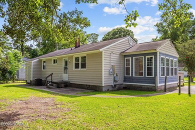 404 Delmar Rd, Jacksonville, NC 28540 - photo 6