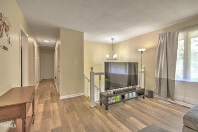 22126 Pinebrook BK-6