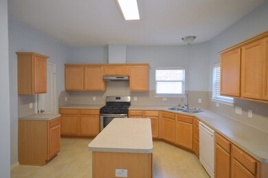 3415 Cypress Village Dr, Pearland, TX 77584 - photo 5