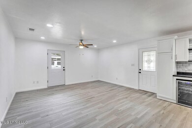 2302FultonAve-6