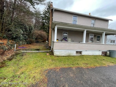 104 Crystal Ridge Ct, Hazle Township, PA 18202 - photo 2