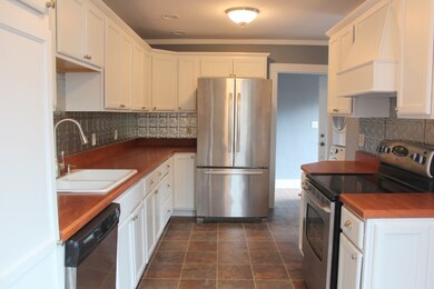 45 Hopedale St unit 47, Hopedale, MA 01747 - photo 4