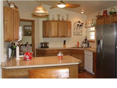 Kitchen w/eating bar, and pantry