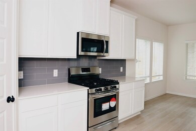 206 Eagleville Dr, Alvin, TX 77511 - photo 5