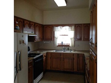 74 Sutton St, Providence, RI 02903 - photo 3