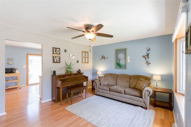 1026 Lilac Ln, Cedar Falls, IA 50613 - photo 5