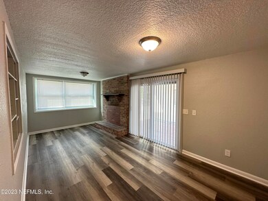 10579 Citrus Ln, Jacksonville, FL 32218 - photo 6