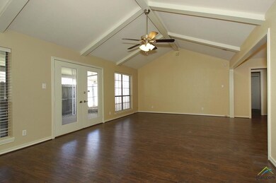 301 Amberwood Cir, Tyler, TX 75701 - photo 6