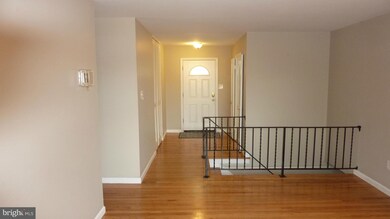 7551 Hyde Ct, Manassas, VA 20109 - photo 2