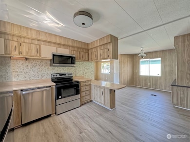 22014 28th Place S unit 4, Des Moines, WA 98198 - photo 5