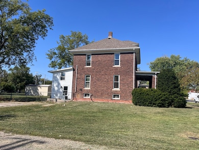 226 S Main St, Rankin, IL 60960 - photo 4