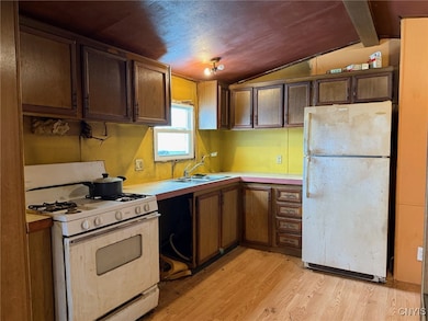 1705 Lemoyne Ave unit D14, Syracuse, NY 13208 - photo 4