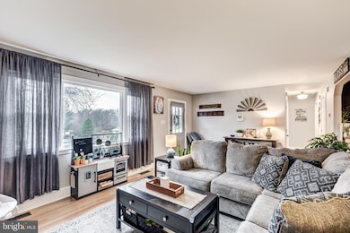 7013 Carmae Rd, Sykesville, MD 21784 - photo 6