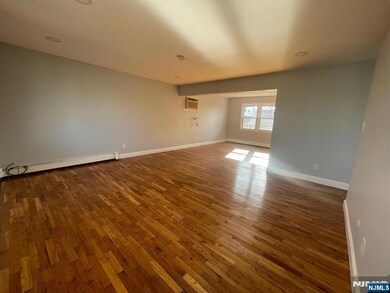 85 Grove St unit 1, South Hackensack, NJ 07606 - photo 2