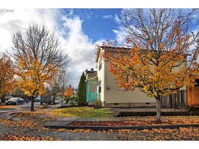 10455 N Barr Ave, Portland, OR 97203 - photo 3