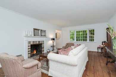 9 Dartmouth Rd Cos Cob CT-large-009-009-