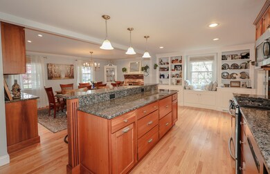 5 Oriole Dr, Nashua, NH 03063 - photo 4