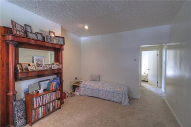 FIRST FLOOR LIVING ROOM