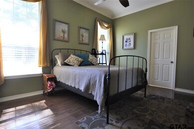 1505 1505 Luann Ln, Tyler, TX 75703 - photo 5