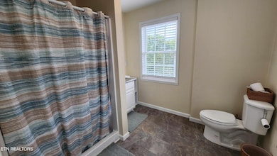 Suite B -- Bathroom 1B