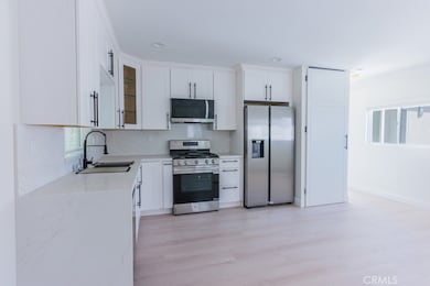 128 S Harper Ave unit 130(1/2), Los Angeles, CA 90048 - photo 3