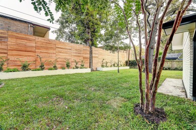 627 Azaleadell Dr, Houston, TX 77018 - photo 5