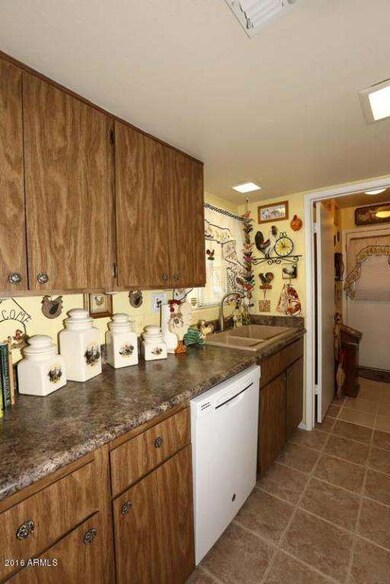 Kitchen2