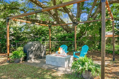 Beautiful Patio & Firepit