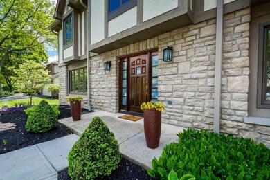 Fantastic Curb Appeal!