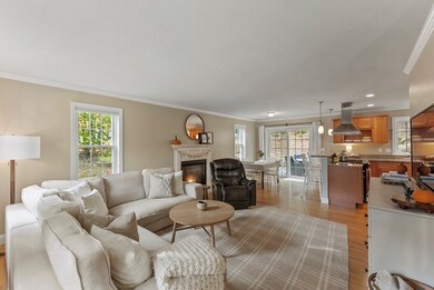 97 Wapping Rd, Kingston, MA 02364 - photo 4