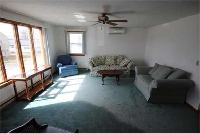 22 12th St W, Salisbury, MA 01952 - photo 6