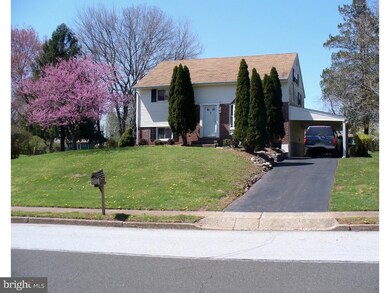 1061 Wayfield Dr, Norristown, PA 19403 - photo 2