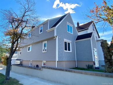 121 Carroll Ave, Valley Stream, NY 11580 - photo 3