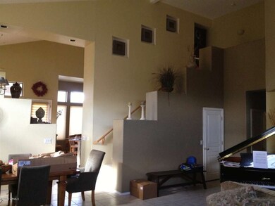 FAMILY ROOM (2)