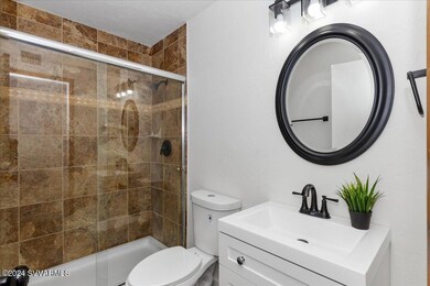 14-Guest Bathroom