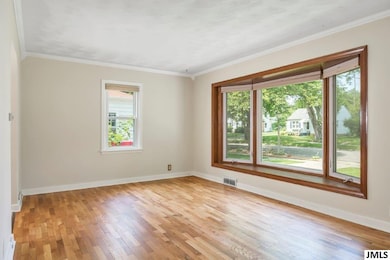 600 N Dexter Dr, Lansing, MI 48910 - photo 5